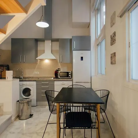 Cozy Apartment Next To The Alameda -2Bdrm 1,5 Bath Seville Exterior photo